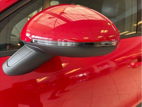 Used 2019 Porsche Macan AWD/4WD image 34