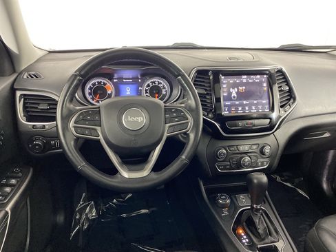 Used 2019 Jeep Cherokee Limited image 20