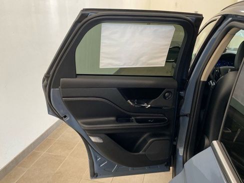 New 2025 Lincoln Corsair Reserve w/ Equipment Group 202A image 8