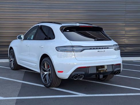 Certified 2025 Porsche Macan S AWD/4WD image 3