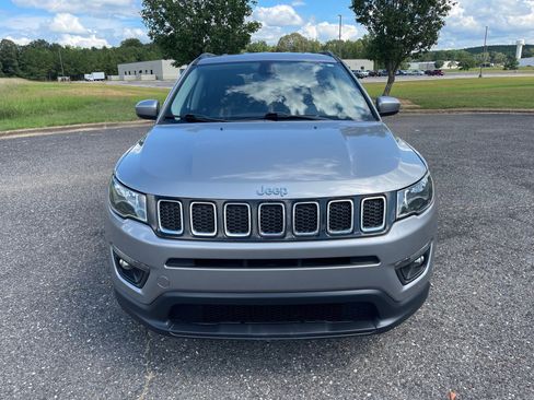 Used 2021 Jeep Compass Latitude FWD image 8