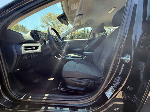 Used 2025 Kia K4 LXS FWD image 25