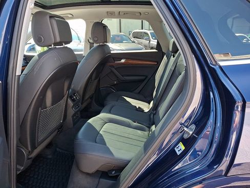 Used 2023 Audi Q5 2.0T Premium w/ Convenience Package AWD/4WD image 10