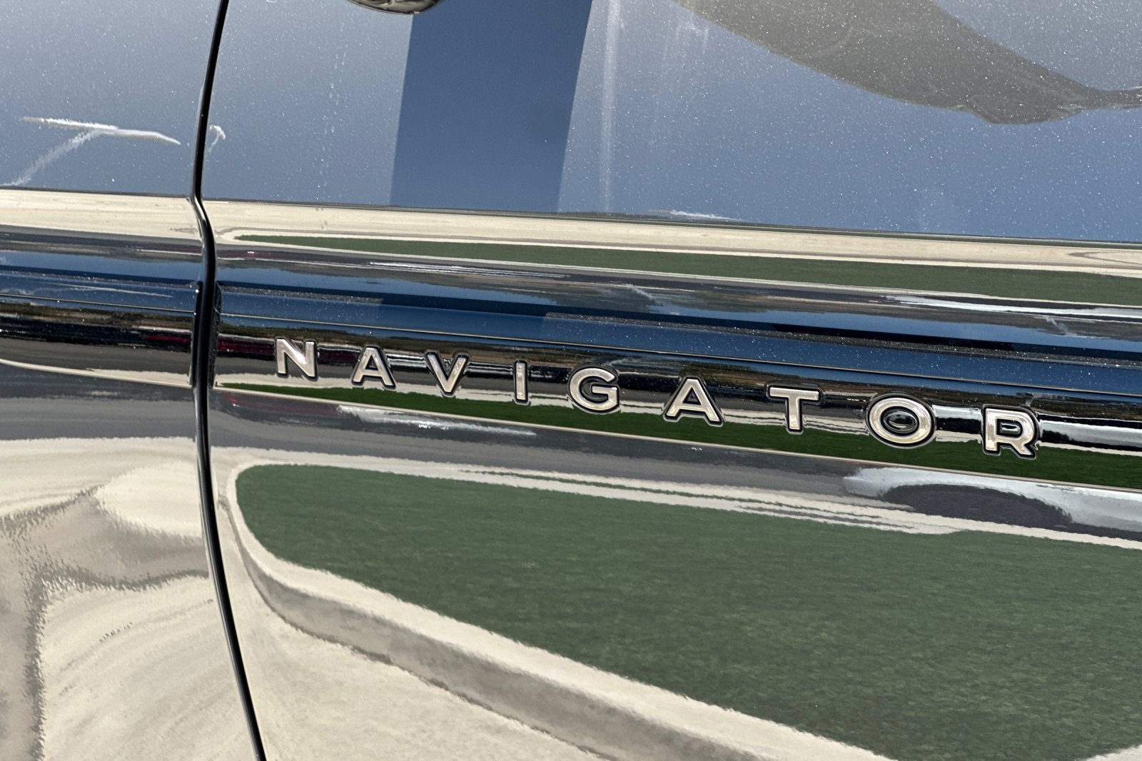 New 2026 Lincoln Navigator L Black Label AWD/4WD image 27