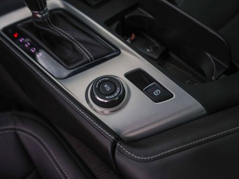 Used 2016 Chevrolet Corvette Stingray Coupe w/ 2LT Preferred Equipment Group image 19