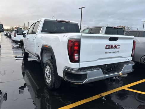 New 2026 GMC Sierra 2500 SLE w/ SLE Value Package; image 6