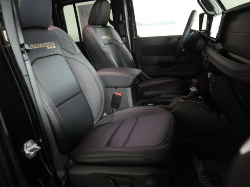 Certified 2025 Jeep Wrangler Unlimited Rubicon 392 image 19