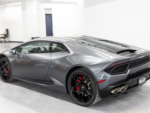 Used 2018 Lamborghini Huracan LP 580-2 image 7
