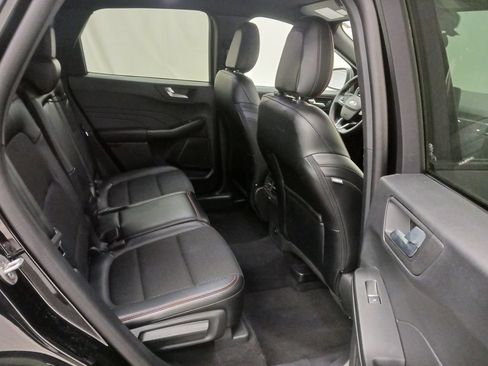 Used 2025 Ford Escape ST-Line AWD/4WD image 17