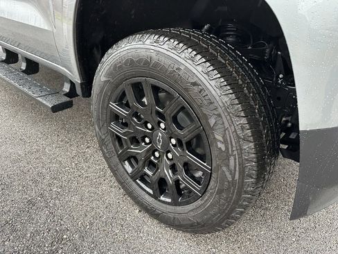 New 2026 Chevrolet Colorado W/T image 7