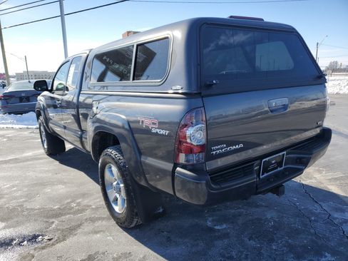 Used 2012 Toyota Tacoma Base image 2