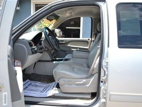 Used 2012 Chevrolet Tahoe LT AWD/4WD image 11