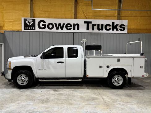 Used 2013 Chevrolet Silverado 2500 W/T image 2