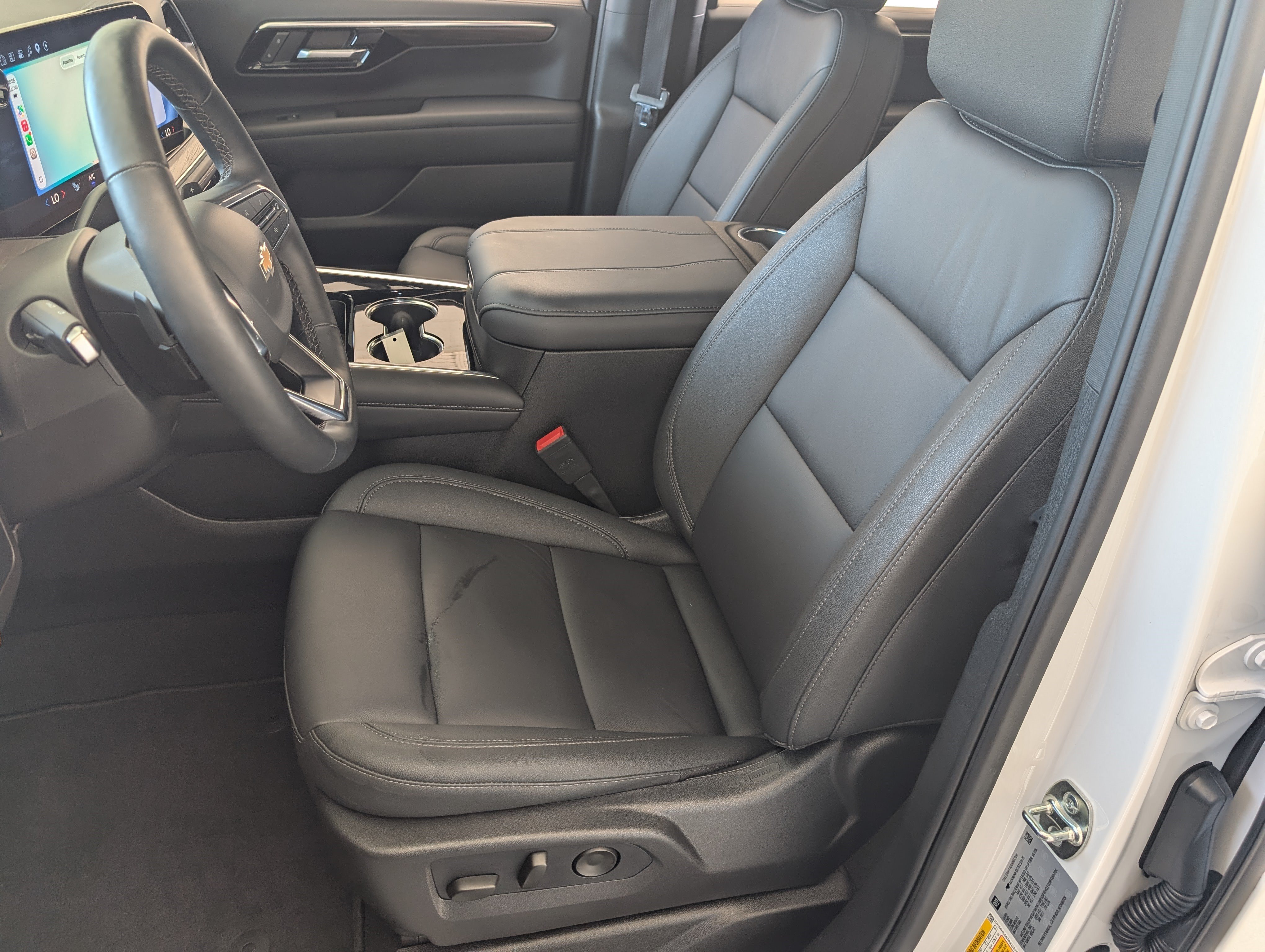 Used 2026 Chevrolet Tahoe LT w/ Comfort Package AWD/4WD image 16