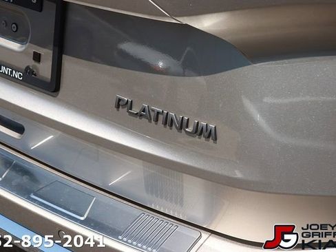 Used 2025 Nissan Rogue Platinum w/ Platinum Premium Package FWD image 10