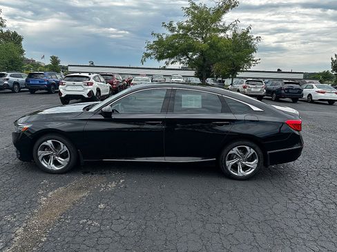 Used 2018 Honda Accord EX image 6