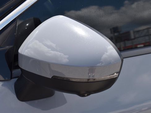 Used 2021 Nissan Rogue Platinum FWD image 4