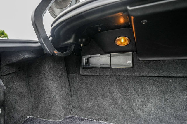 Used 2002 Aston Martin Vanquish RWD image 47