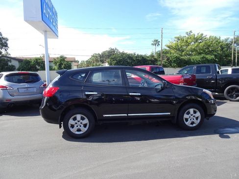 Used 2013 Nissan Rogue S image 4