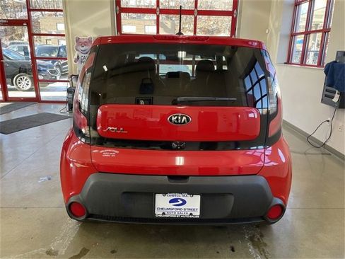 Used 2015 Kia Soul + image 6