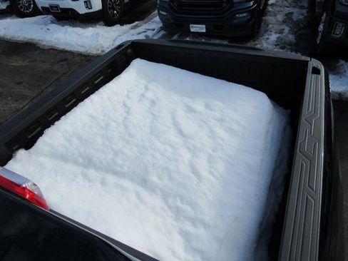 New 2026 GMC Canyon Elevation w/ Convenience Package image 27