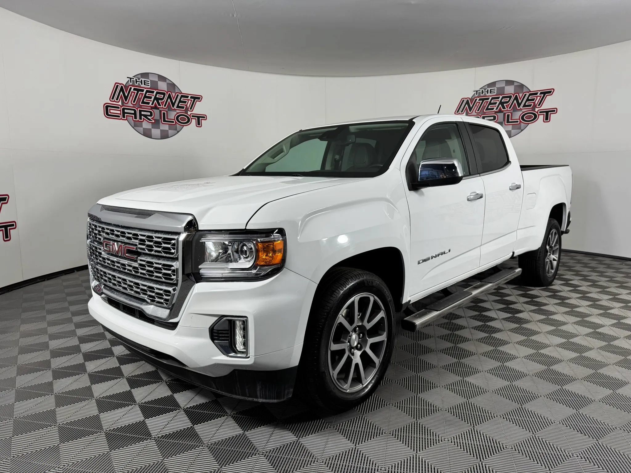 Used 2021 GMC Canyon Denali AWD/4WD image 3