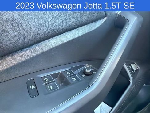 Used 2023 Volkswagen Jetta SE w/ Panoramic Sunroof Package FWD image 21