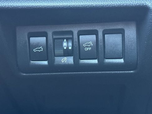 Used 2023 Subaru Outback Limited image 43