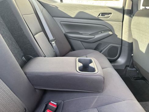 Used 2024 Nissan Altima 2.5 SV image 23