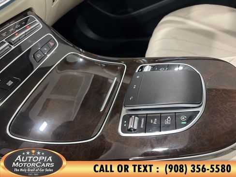 Used 2021 Mercedes-Benz E 350 4MATIC Sedan image 41