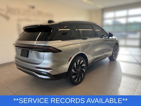 Certified 2024 Lincoln Nautilus Reserve w/ Jet Appearance Package (87T) AWD/4WD image 4