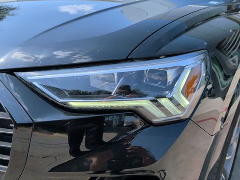 Certified 2024 Audi Q3 2.0T Premium AWD/4WD image 6