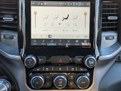 Certified 2022 RAM 1500 Laramie image 27