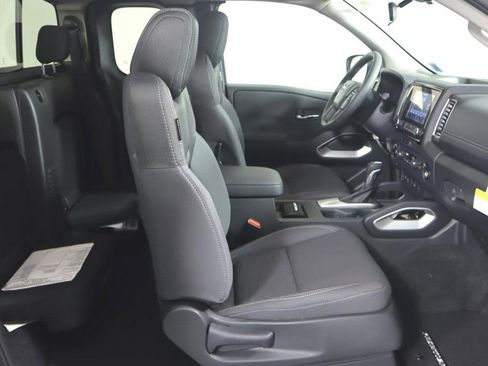 Certified 2024 Nissan Frontier SV w/ SV Convenience Package image 29
