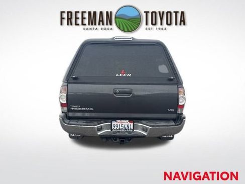 Used 2014 Toyota Tacoma 4x4 Double Cab w/ TRD Off-Road Package image 5