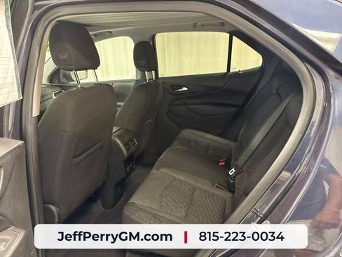 Used 2018 Chevrolet Equinox LT w/ Sun & Infotainment Package AWD/4WD image 22