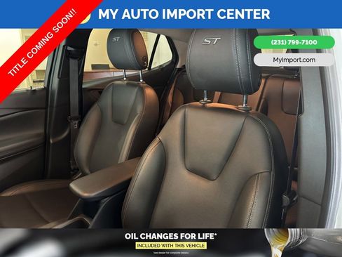 Used 2024 Buick Encore GX Sport Touring image 13