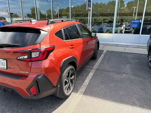 Used 2024 Subaru Crosstrek 2.0i Premium AWD/4WD image 10