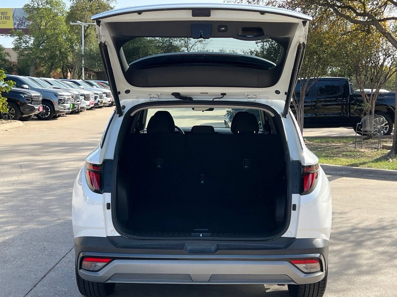 Used 2025 Hyundai Tucson SEL FWD image 24