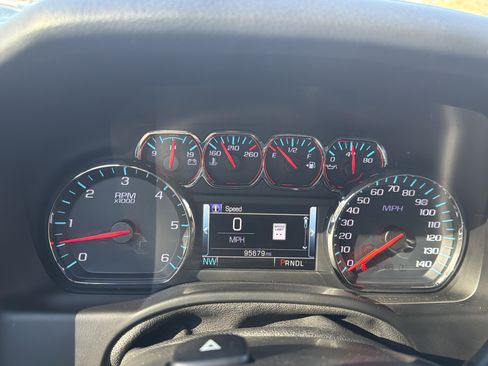 Used 2020 Chevrolet Tahoe LT image 21