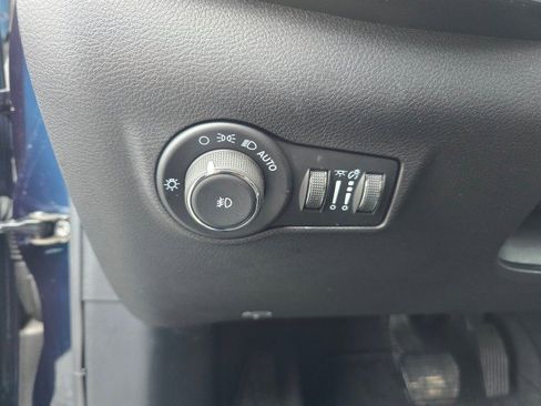 Used 2024 Jeep Compass Limited image 26