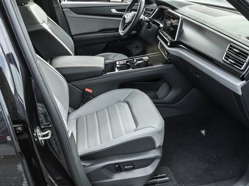 New 2025 Volkswagen Atlas Cross Sport SEL AWD/4WD image 41