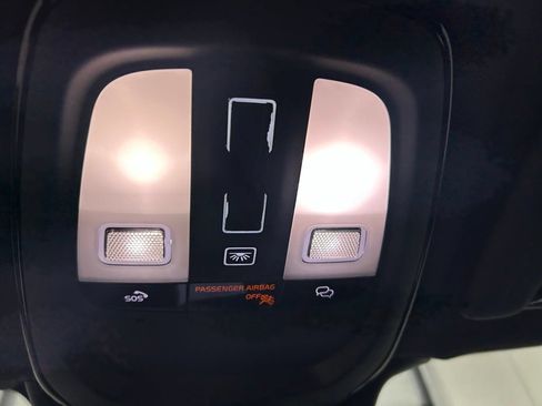 Used 2023 Volvo XC40 Recharge Ultimate AWD/4WD image 22