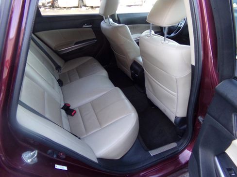 Used 2014 Honda Crosstour EX-L image 25