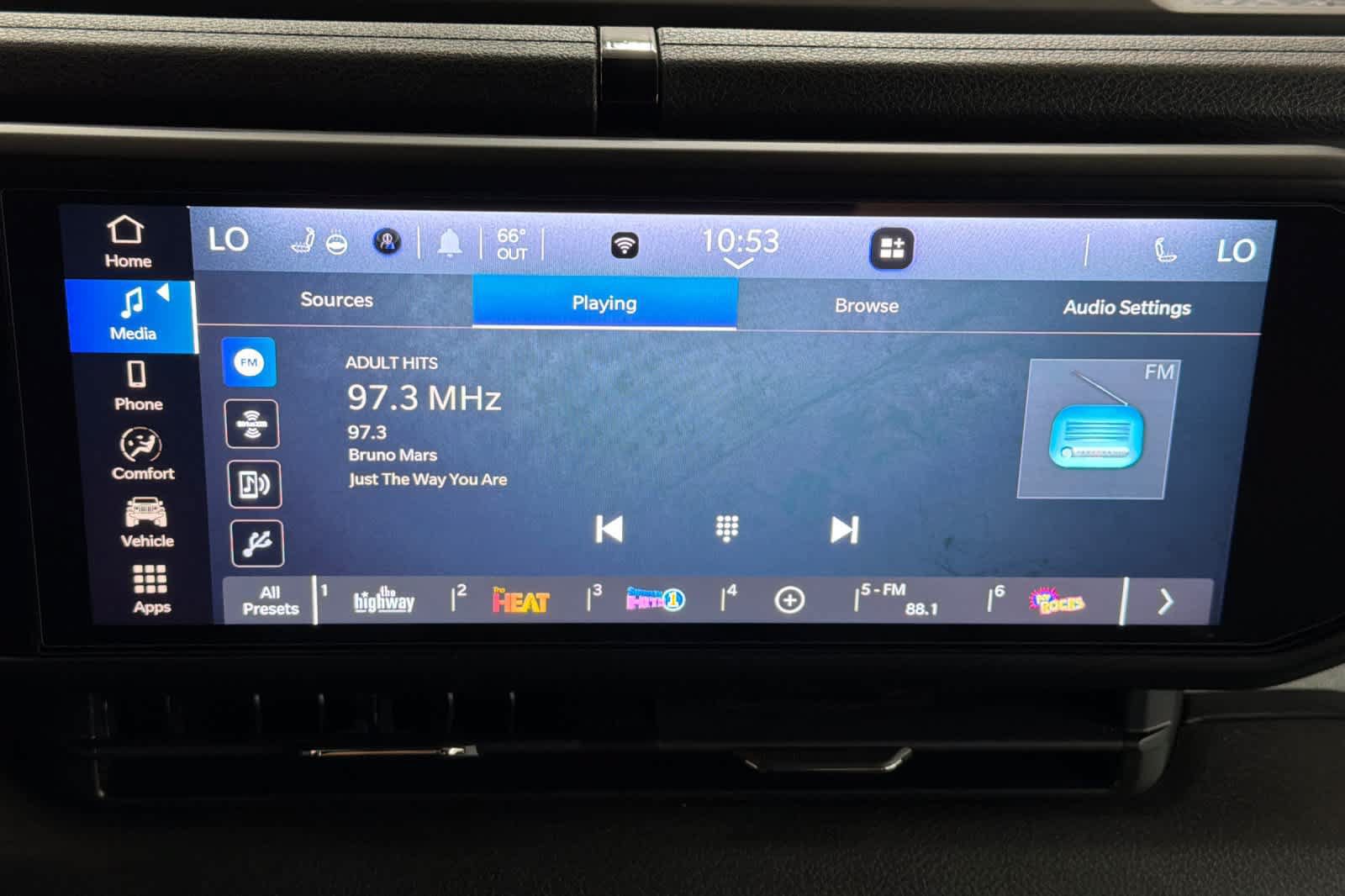 Used 2024 Jeep Wrangler Unlimited AWD/4WD image 18