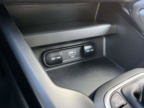 New 2025 Kia Soul LX image 21