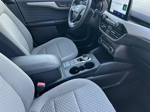 Certified 2022 Ford Escape SE FWD image 18