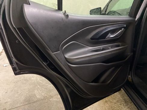 Used 2024 GMC Terrain AT4 w/ Tech Package image 24