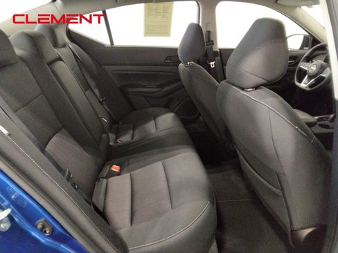 Used 2025 Nissan Altima 2.5 SV image 34