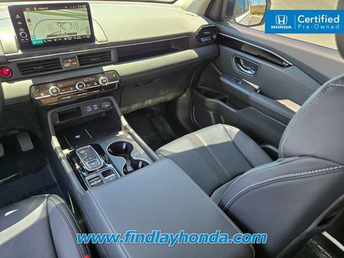 Certified 2025 Honda Pilot Touring image 17